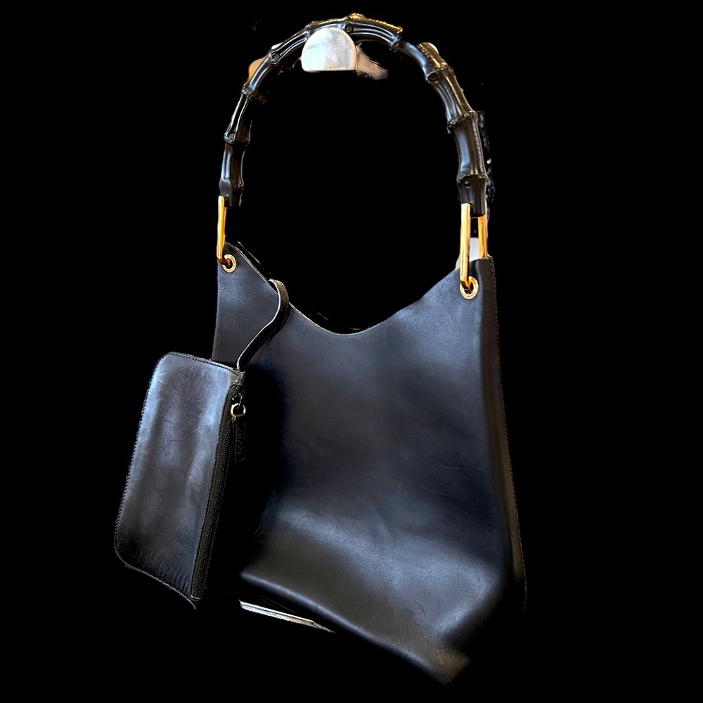 Gucci Vintage Leather Shoulder Bag With Pouch